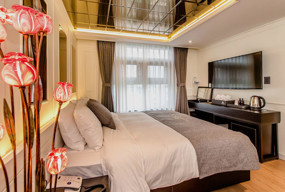 Jeju Hertz Hotel Zewnętrze zdjęcie