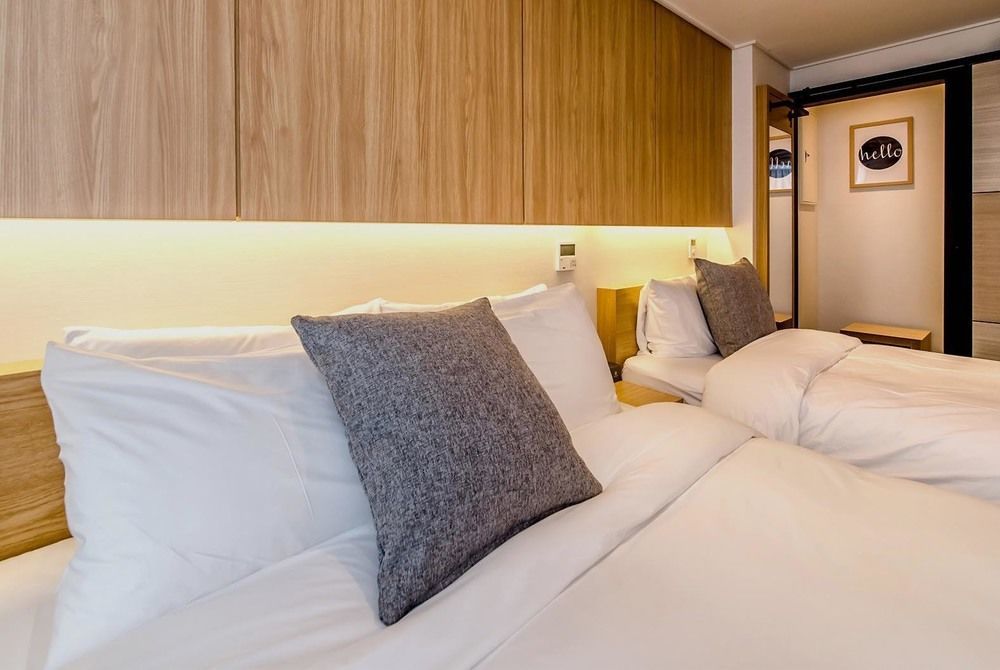 Jeju Hertz Hotel Zewnętrze zdjęcie