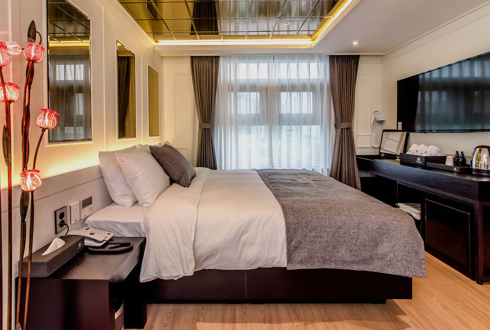 Jeju Hertz Hotel Zewnętrze zdjęcie
