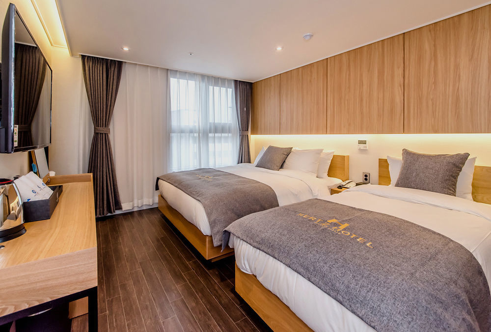 Jeju Hertz Hotel Zewnętrze zdjęcie